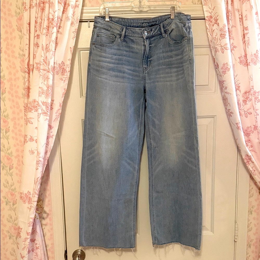 American Eagle Outfitters Straight-Leg Light Blue Jeans
